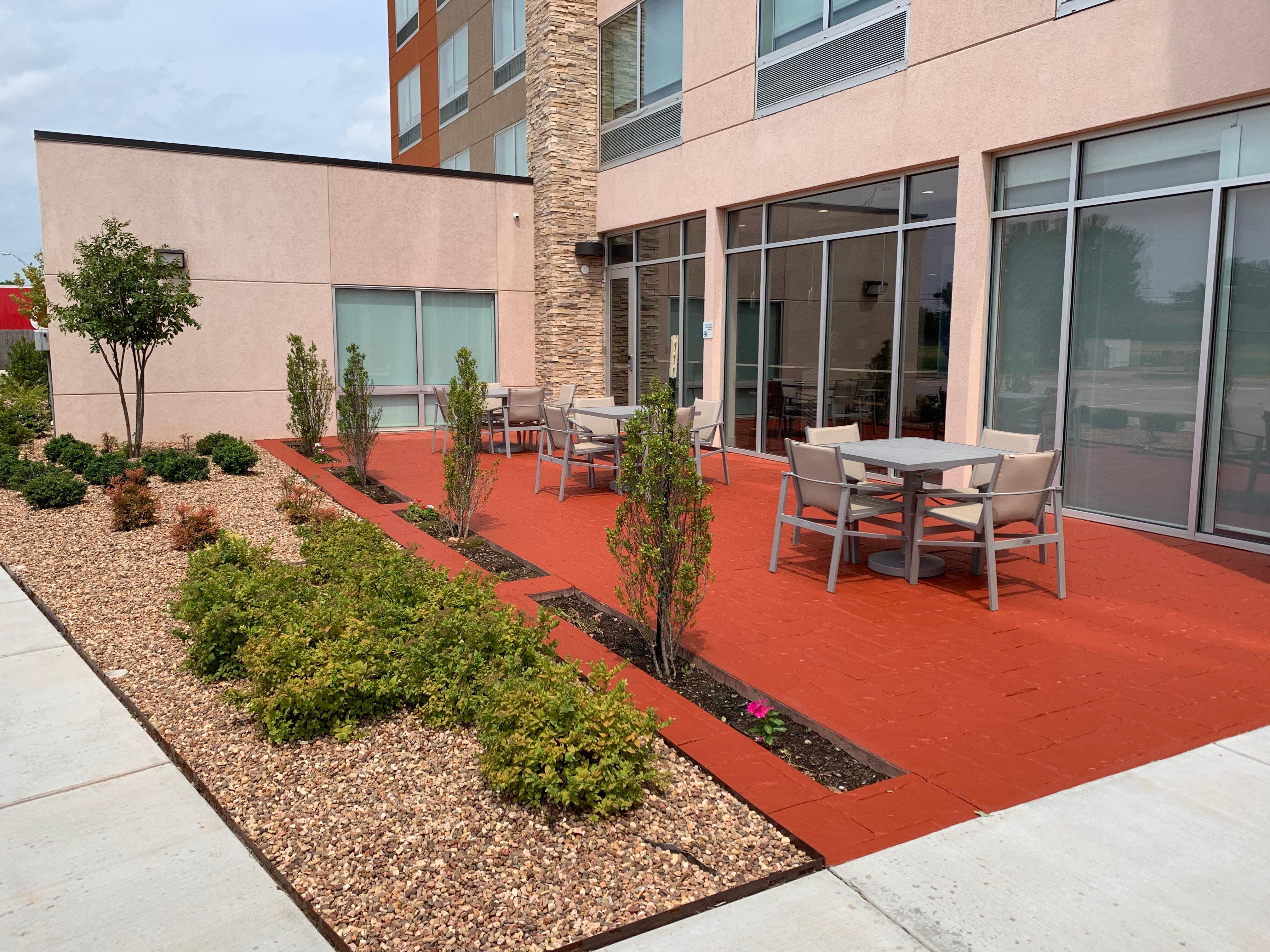 Holiday Inn Express & Suites Moore By Ihg Buitenkant foto
