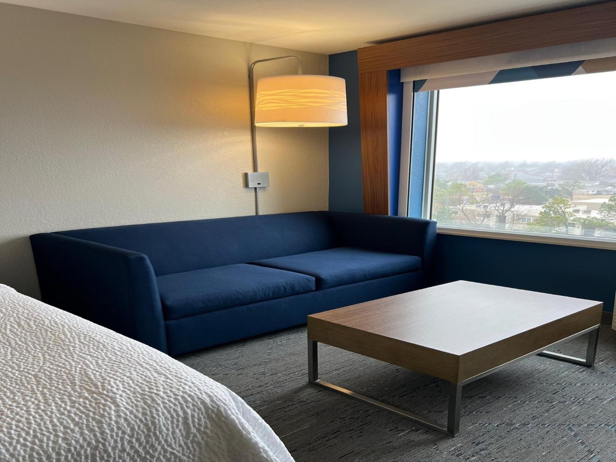 Holiday Inn Express & Suites Moore By Ihg Buitenkant foto