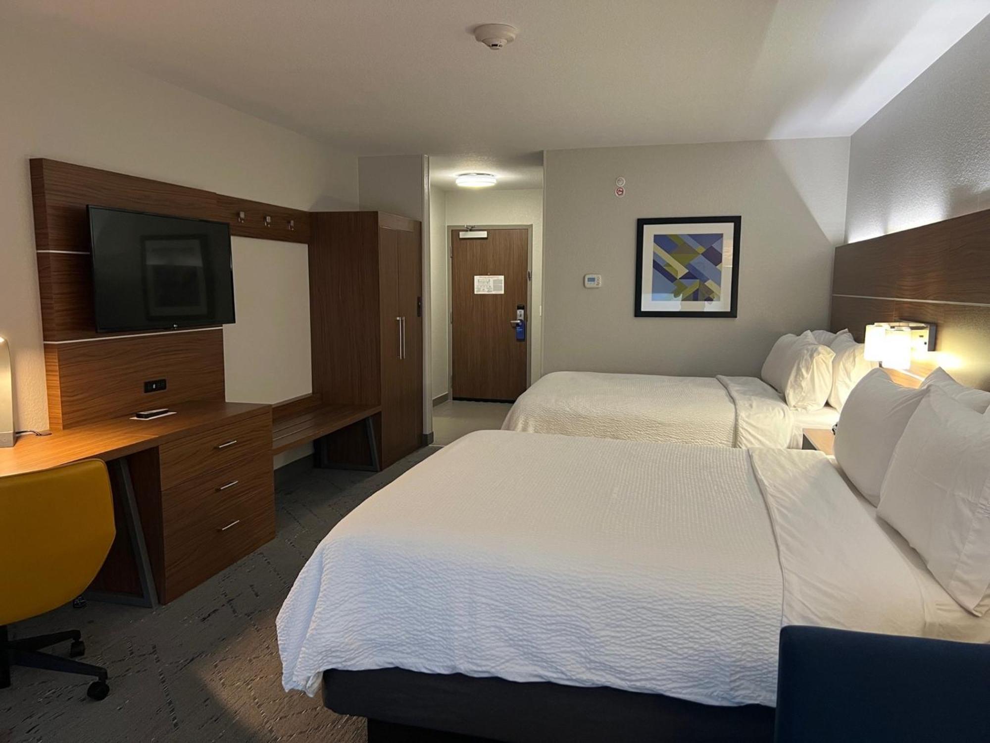 Holiday Inn Express & Suites Moore By Ihg Buitenkant foto