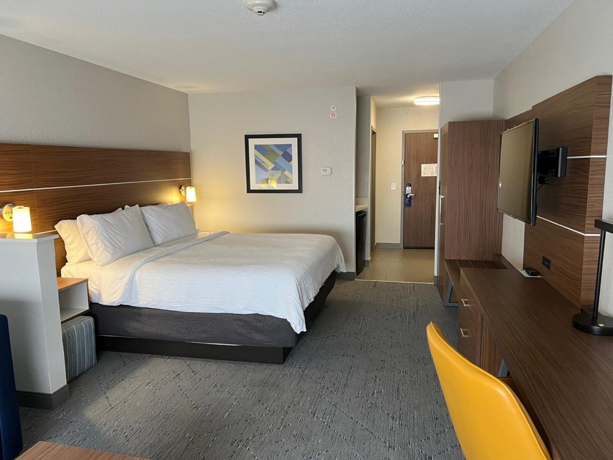 Holiday Inn Express & Suites Moore By Ihg Buitenkant foto