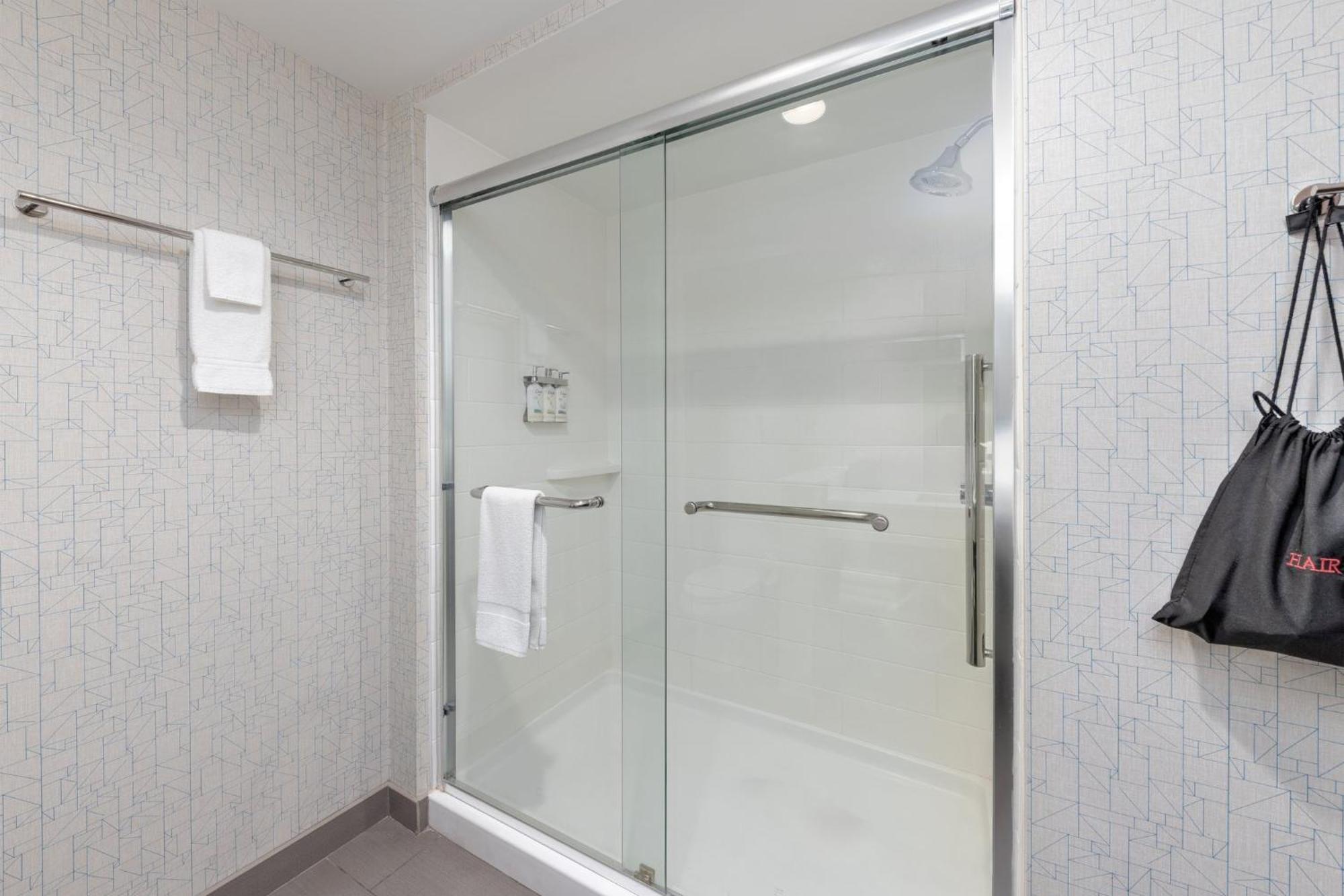 Holiday Inn Express & Suites Moore By Ihg Buitenkant foto