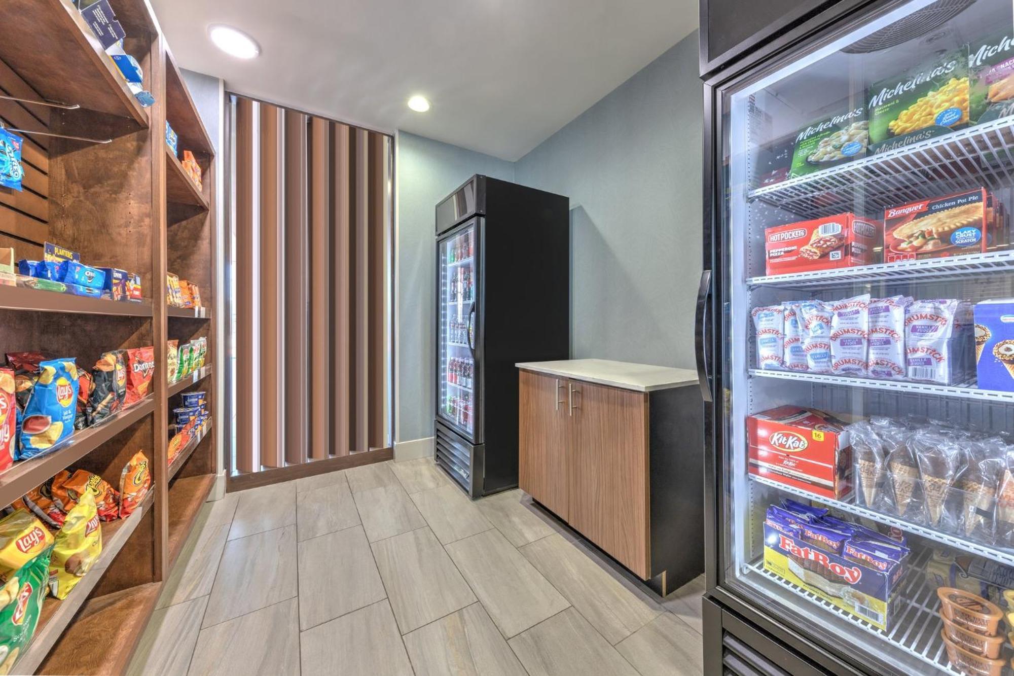 Holiday Inn Express & Suites Moore By Ihg Buitenkant foto